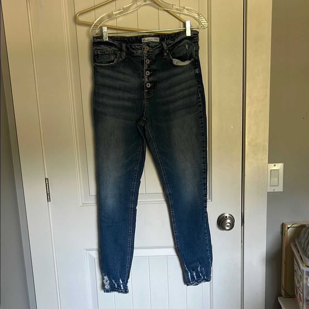 KanCan High Rise Blue Jeans with Tapered Fit